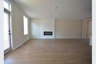 1147 Lucan Lane, Lawrenceville, GA 30043 - Photo 10