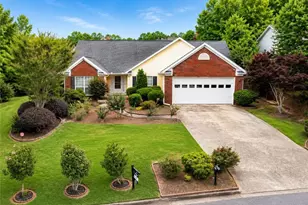 2130 St Thomas Way, Suwanee, GA 30024 - Photo 2