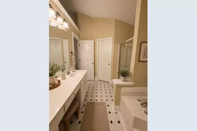 2130 Saint Thomas Way, Suwanee, GA 30024 - Photo 16