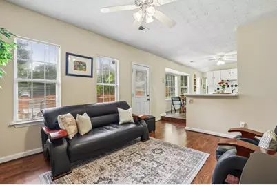 1079 Shadow Lake Drive, Lithonia, GA 30058 - Photo 20