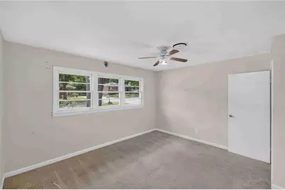 818 Sherwood Circle, Forest Park, GA 30297 - Photo 4
