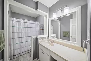 9 Kings Tavern Pl NW, Atlanta, GA 30318 - Photo 32