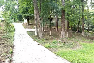 3642 Rainbow Cir SW, Snellville, GA 30039 - Photo 2