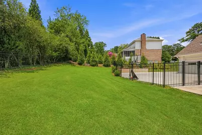 5266 Wynterhall Way, Dunwoody, GA 30338 - Photo 40
