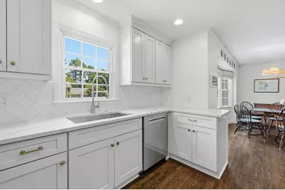 5266 Wynterhall Way, Dunwoody, GA 30338 - Photo 14