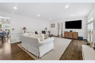 5266 Wynterhall Way, Dunwoody, GA 30338 - Photo 16