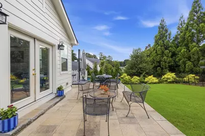5266 Wynterhall Way, Dunwoody, GA 30338 - Photo 20