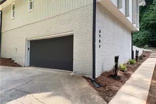 8986 Mandarin Dr, Jonesboro, GA 30236 - Photo 4
