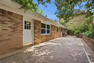 2140 Oakawana Dr NE, Atlanta, GA 30345 - Photo 6