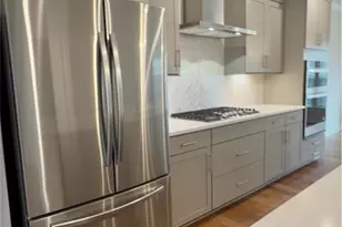1037 Burnside Pl NW, Atlanta, GA 30318 - Photo 4