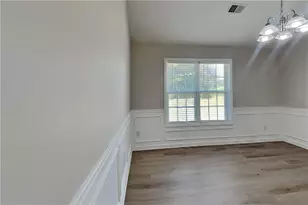 1096 Sham Pointe Dr, Lawrenceville, GA 30043 - Photo 8