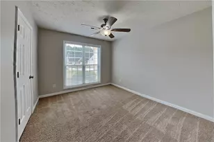 1096 Sham Pointe Dr, Lawrenceville, GA 30043 - Photo 14