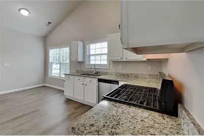 1096 Sham Pointe Drive, Lawrenceville, GA 30043 - Photo 4