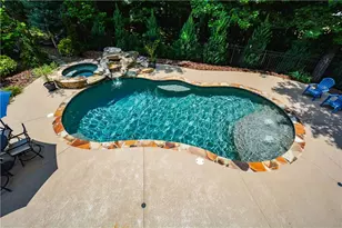515 Lakewood Ct, Canton, GA 30114 - Photo 2