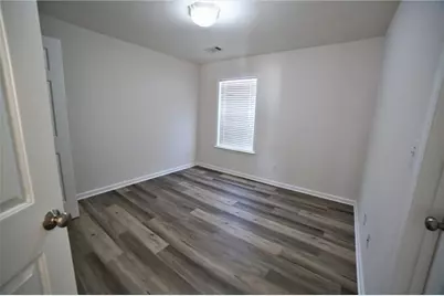 8305 Grenadier Trail, Suwanee, GA 30024 - Photo 32