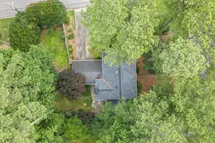 4259 Huntington Cir, Dunwoody, GA 30338 - Photo 2