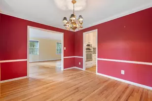 4259 Huntington Cir, Dunwoody, GA 30338 - Photo 8