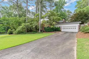 4259 Huntington Cir, Dunwoody, GA 30338 - Photo 48