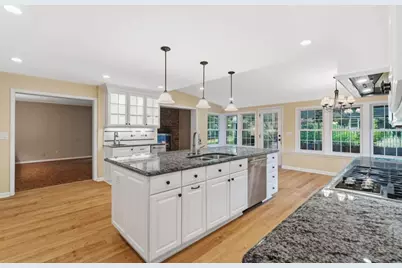 4259 Huntington Circle, Dunwoody, GA 30338 - Photo 10
