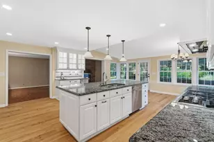 4259 Huntington Cir, Dunwoody, GA 30338 - Photo 10