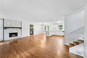 585 Westchester Cir SW, Marietta, GA 30064 - Photo 10