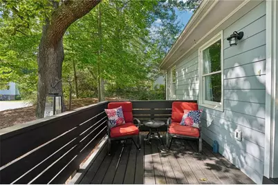 585 Westchester Circle SW, Marietta, GA 30064 - Photo 2