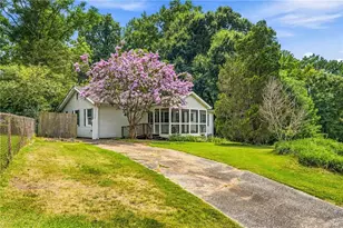 878 Wanda Circle, Marietta, GA 30008 - Photo 2
