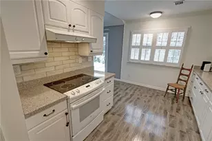 6408 Deerings Ln, Peachtree Corners, GA 30092 - Photo 10