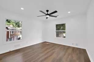 4247 Bingham Ct, Stone Mountain, GA 30083 - Photo 18