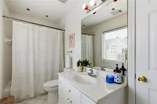 1366 Brookhaven Village Cir NE, Brookhaven, GA 30319 - Photo 38
