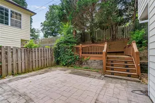 1366 Brookhaven Village Cir NE, Brookhaven, GA 30319 - Photo 26