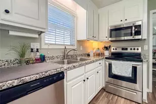 255 River Mist Cir, Jefferson, GA 30549 - Photo 10