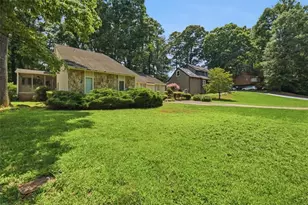 26 Latimer Ln NE, Kennesaw, GA 30144 - Photo 4