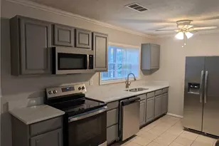 5582 Mulberry St, Flowery Branch, GA 30542 - Photo 10