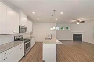 124 Bryon Ln, Acworth, GA 30102 - Photo 2