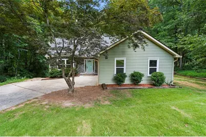 180 Waldrop Way, Fayetteville, GA 30215 - Photo 2