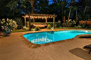 5865 Riverwood Dr, Sandy Springs, GA 30328 - Photo 6