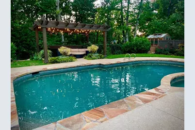 5865 Riverwood Drive, Sandy Springs, GA 30328 - Photo 10
