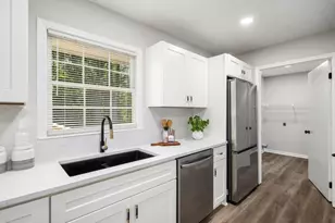 2356 Cambridge St, Snellville, GA 30078 - Photo 16