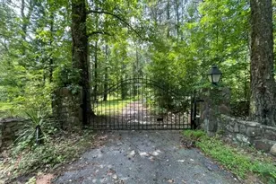 1319 Bermuda Rd, Stone Mountain, GA 30087 - Photo 18