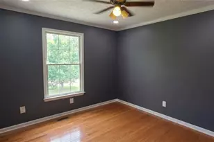 736 Jamie Way NE, Woodstock, GA 30188 - Photo 10