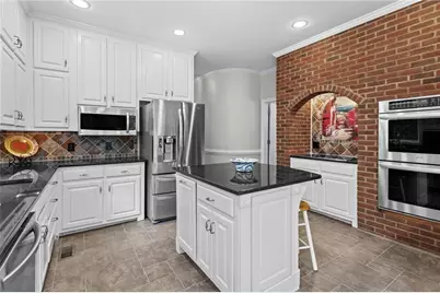 4692 Monticello Circle, Marietta, GA 30066 - Photo 12