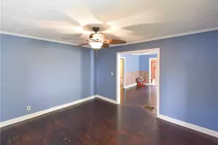 3049 Cloverhurst Dr, Atlanta, GA 30344 - Photo 6