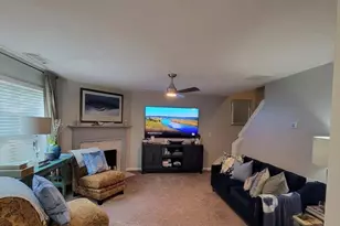 9517 Lakeview Rd, Union City, GA 30291 - Photo 2