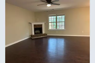 137 Avalon Drive, Calhoun, GA 30701 - Photo 2