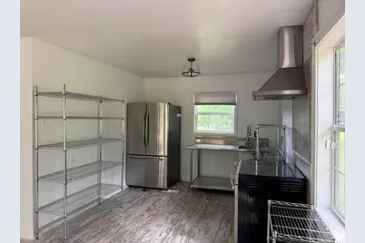 210 W James Circle, Hampton, GA 30228 - Photo 6