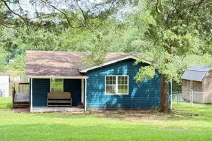 210 W James Circle, Hampton, GA 30228 - Photo 1