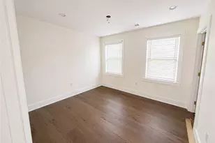 907 Hank Aaron Dr SW, Atlanta, GA 30315 - Photo 10
