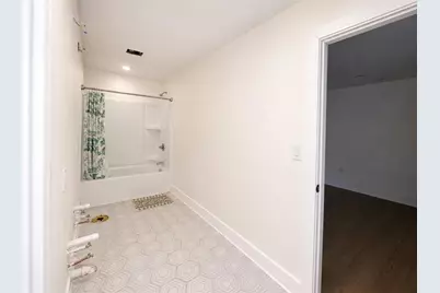 907 Hank Aaron Drive SW, Atlanta, GA 30315 - Photo 6