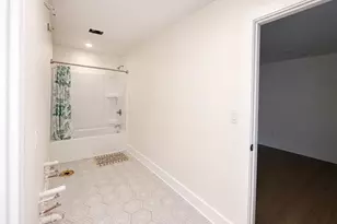 907 Hank Aaron Dr SW, Atlanta, GA 30315 - Photo 6